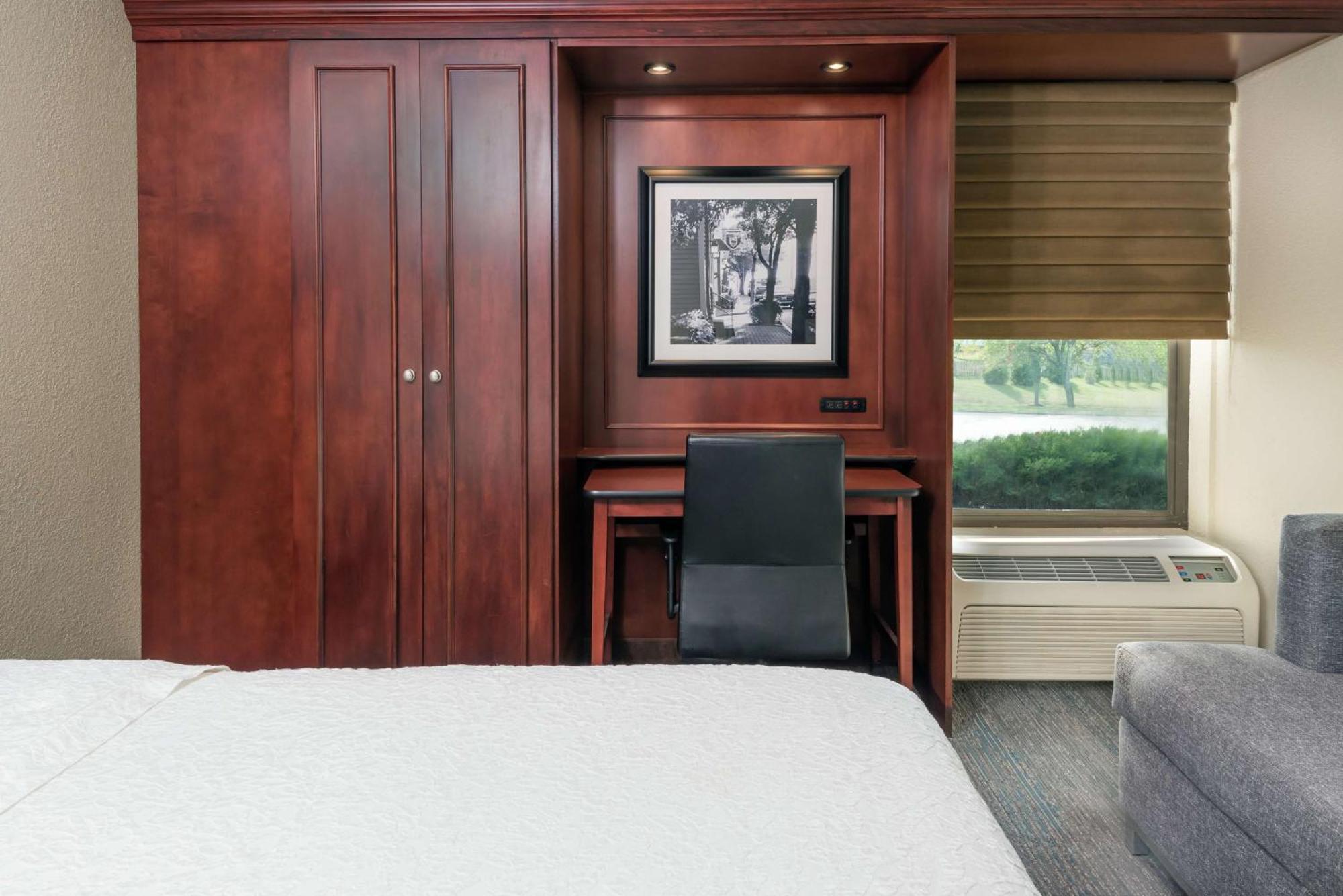 Hampton Inn By Hilton Indianapolis-South Southport Экстерьер фото